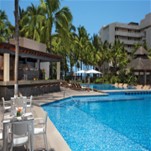 Fachada_del_hotel_Krystal_Grand_Nuevo_Vallarta