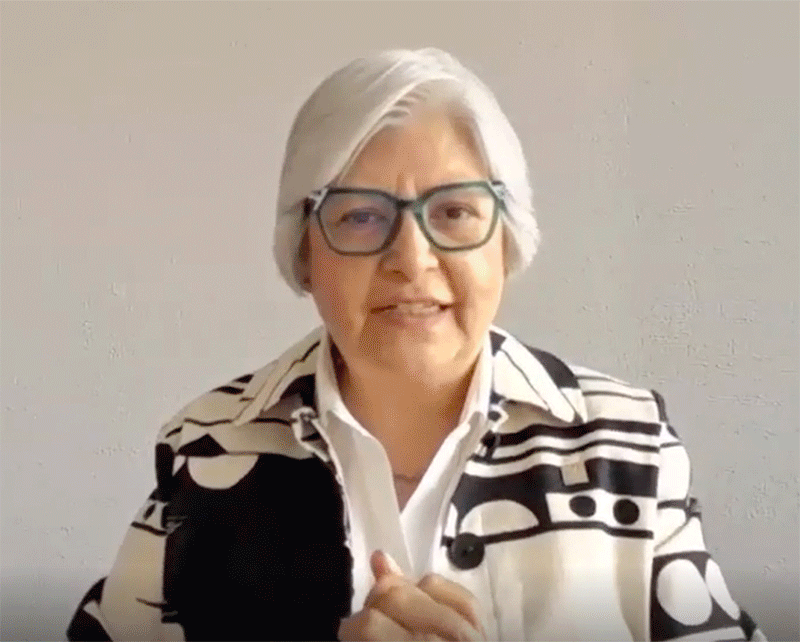 participantes en el conversatorio.