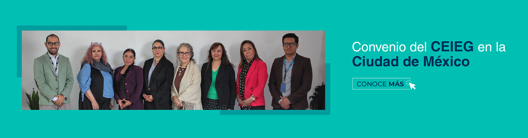 asistentes al acto protocolario.